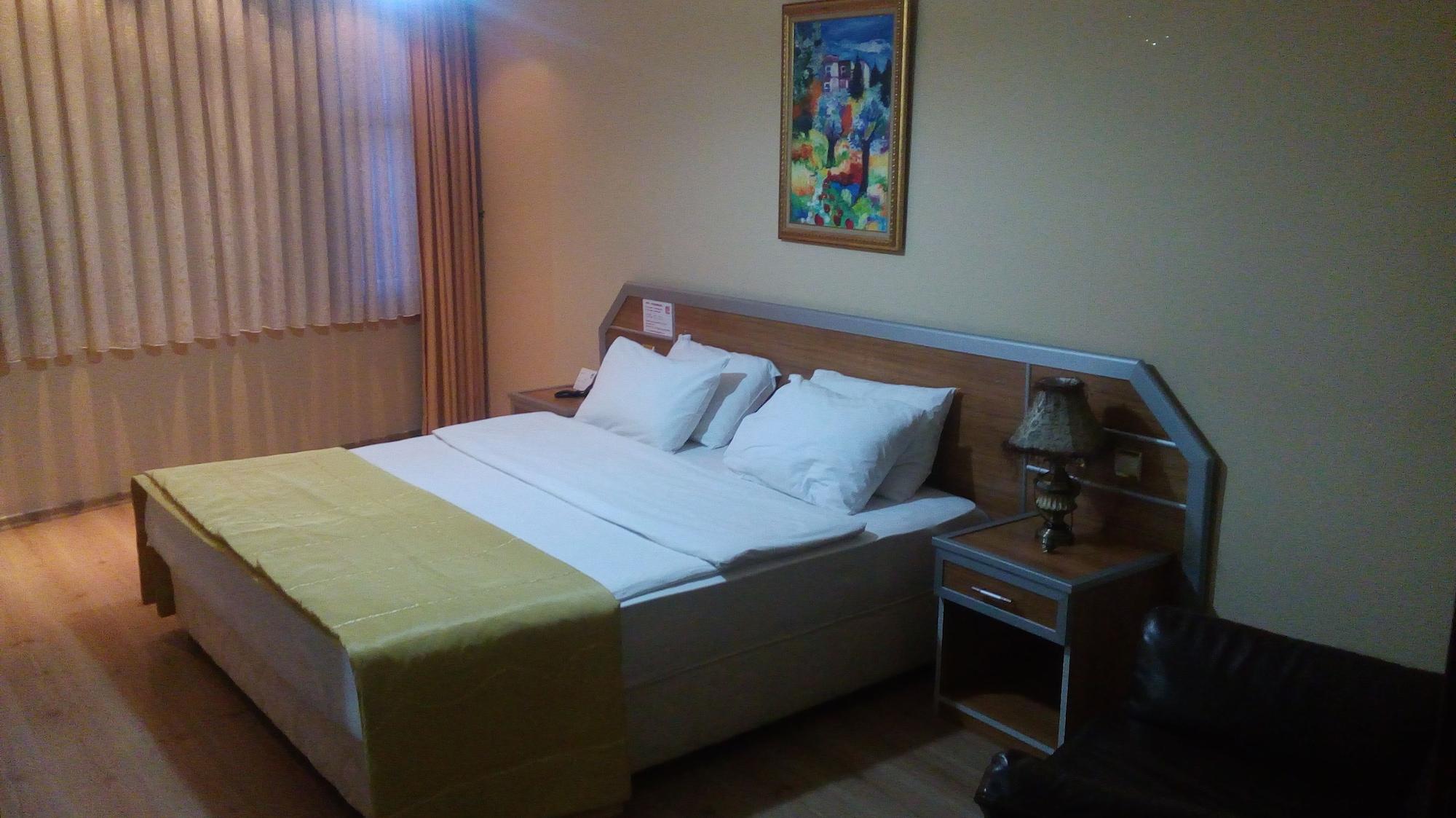 Demirgrand Hotel ทรับซอน ภายนอก รูปภาพ